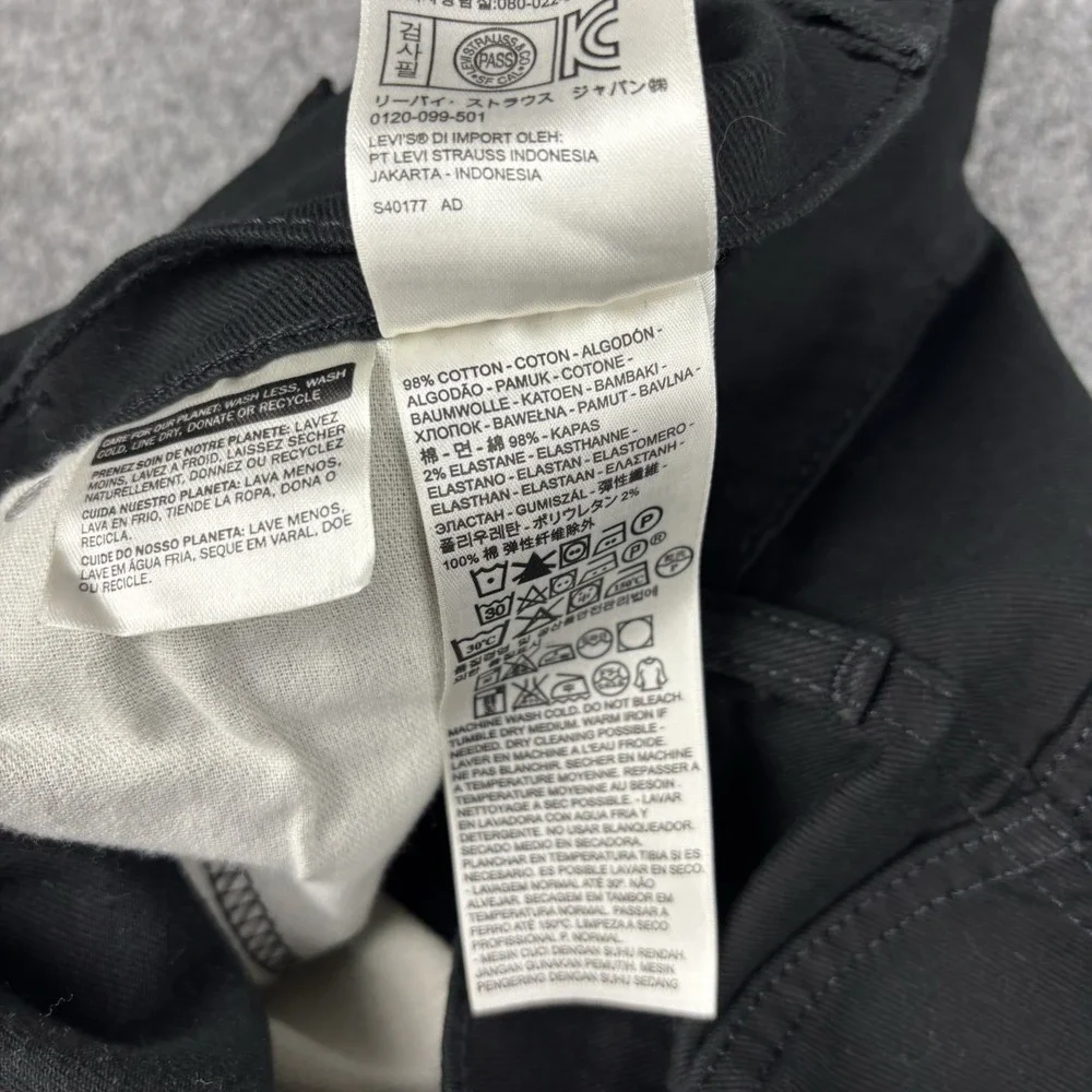 Levi's 541 Jeans Mens 42x30 Athletic‎ Taper Black Straight Denim Classic Casual